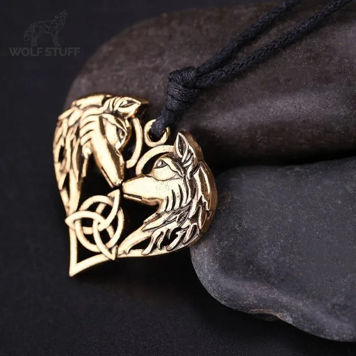 Necklaces Wolf Love Necklace Wolf Lovers