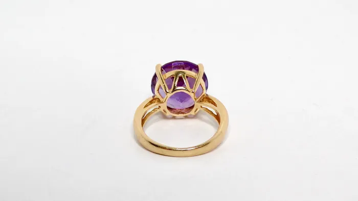 Vintage by Misty Rings Amethyst 14k Yellow Gold Solitaire Ring