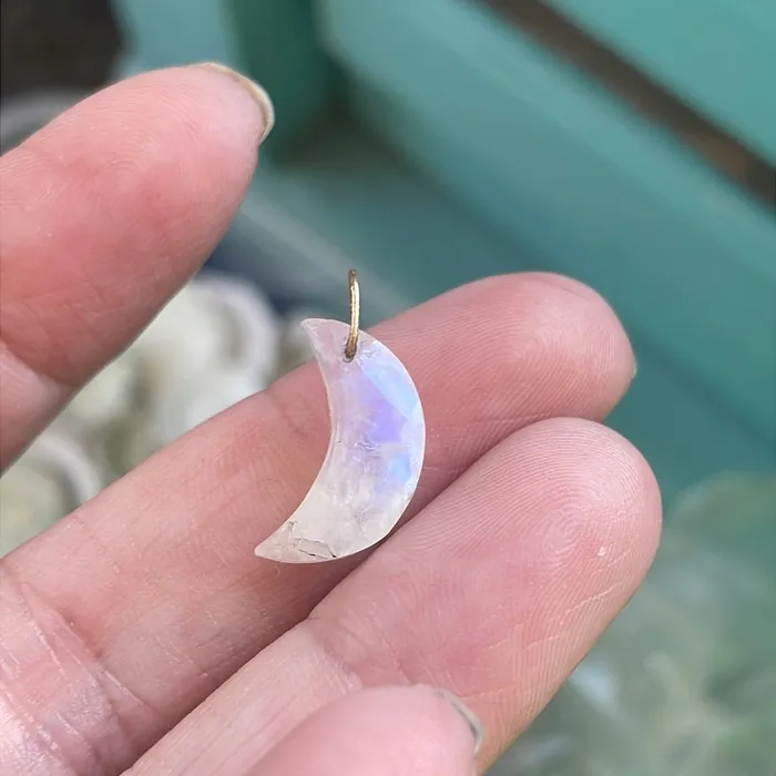 Necklaces Moonstone Moon Pendant 9k Gold Vintage Vintage Paris Jewelry Necklaces Moonstone Moon Pendant 9k Gold Vintage Vintage Paris Jewelry