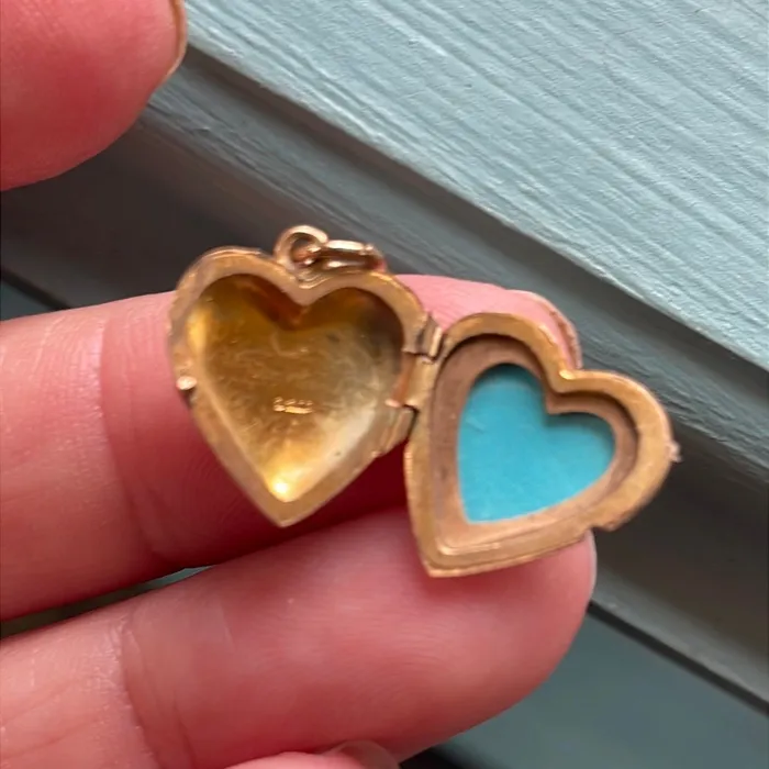 Vintage Paris Jewelry Necklaces Engraved Dainty Heart Locket 9k Gold Vintage