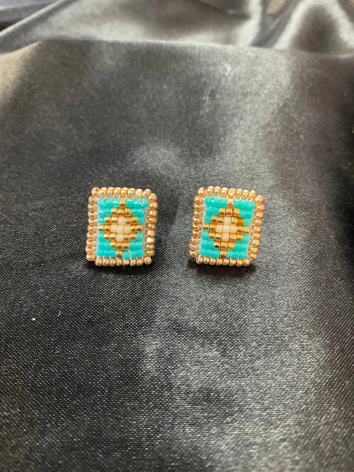 Chris Crosbys Purple Coyote Earrings Beaded Stud Earrings