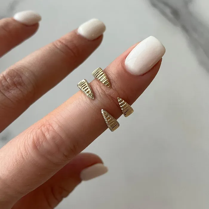 Alev Jewelry Rings Fluted Pave Outline Claw Ring
