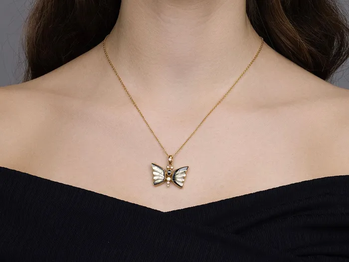 GURHAN Butterfly Gold Tourmaline Pendant Necklace 18x11mm Carved GG GOLD OOAK Necklaces GURHAN Butterfly Gold Tourmaline Pendant Necklace 18x11mm Carved GG GOLD OOAK Necklaces