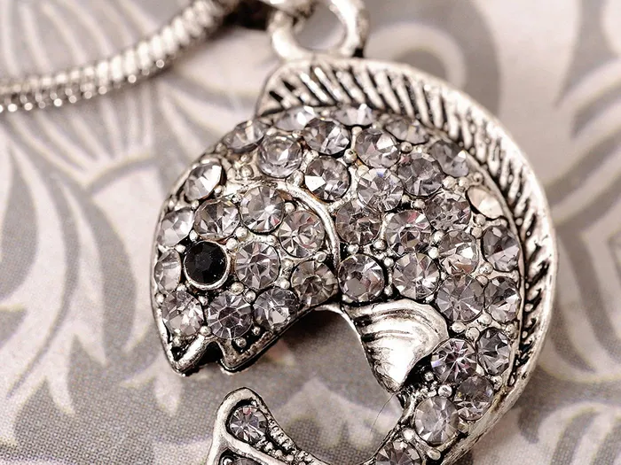 Necklaces Antique Fish Pendants Necklace For Women Colored Rhinestone Crystal Necklace Jewelry sparklingselections
